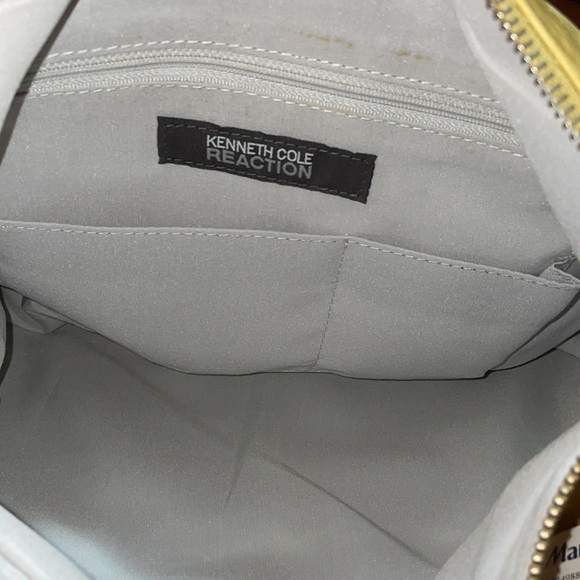 Kenneth Cole Reaction leather shoulder bag - Picture 4 of 8